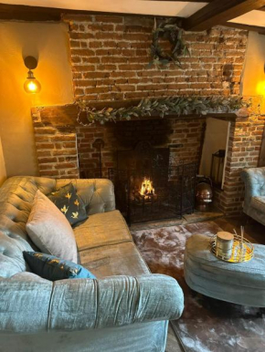 Arms Cottage
